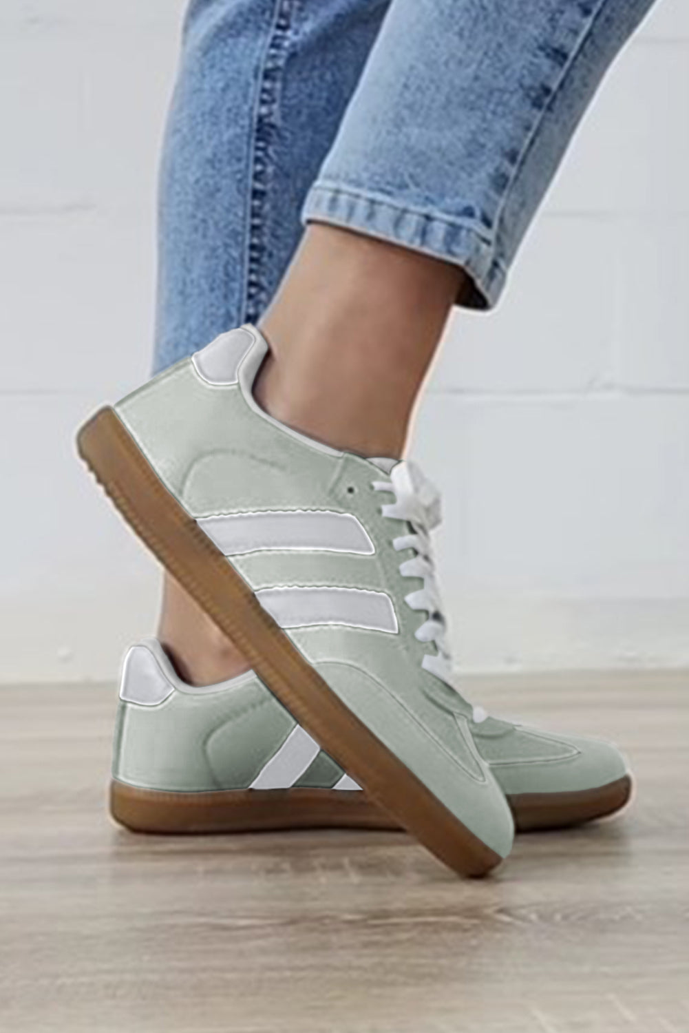 White Striped Lace-up Flat Sneakers